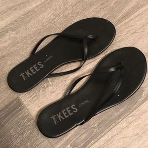 Tkees liner flip flop